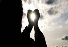 穆雷问梅西能否搞定斯托克城的雨夜，梅西用西语回答“闭嘴”.